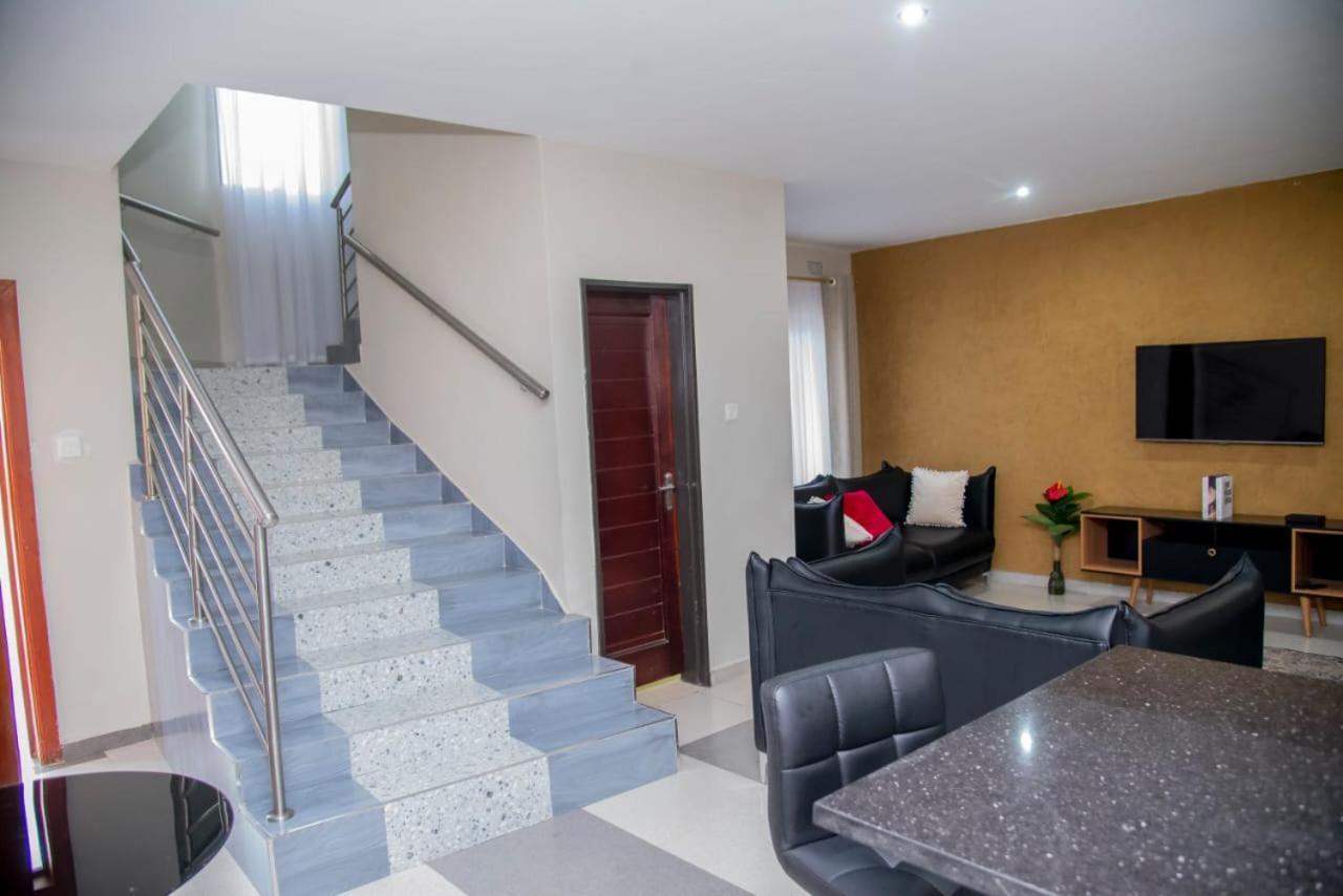 Royal Suites Apartments Lusaka Exterior foto