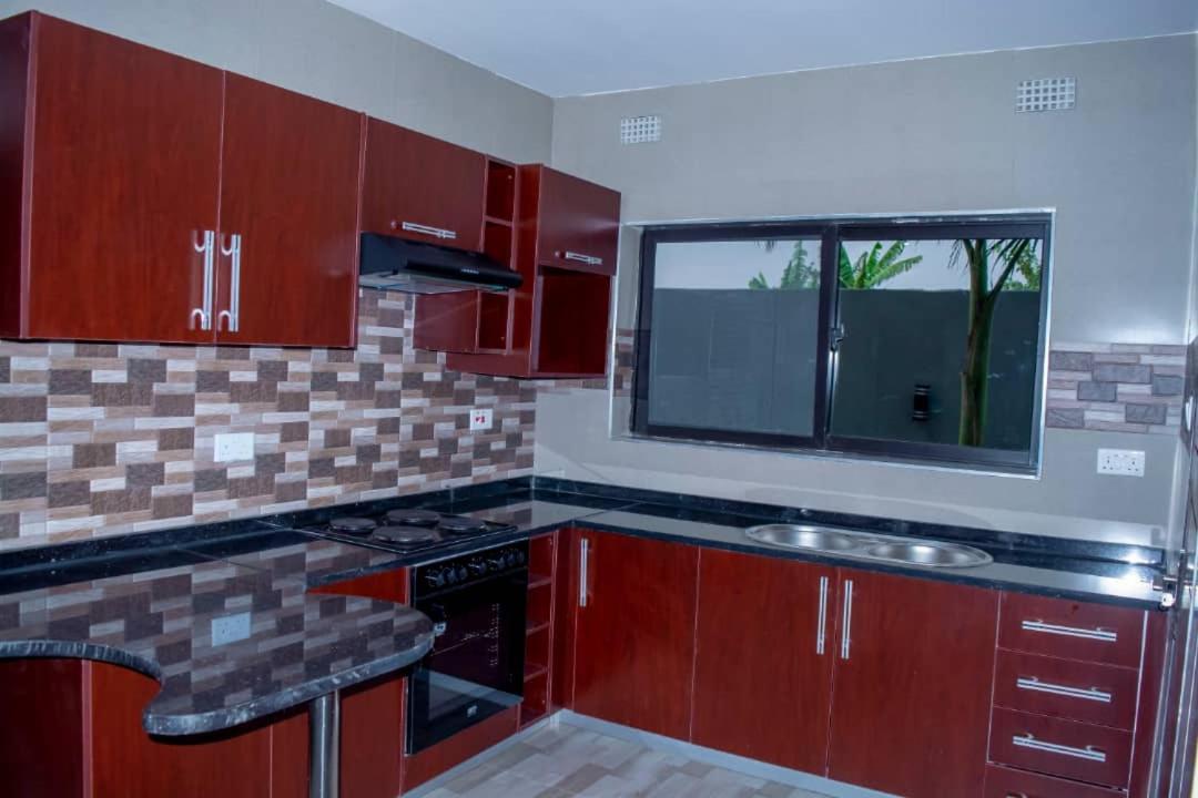 Royal Suites Apartments Lusaka Exterior foto