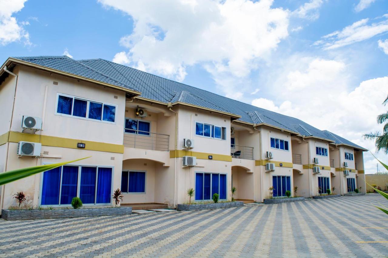 Royal Suites Apartments Lusaka Exterior foto