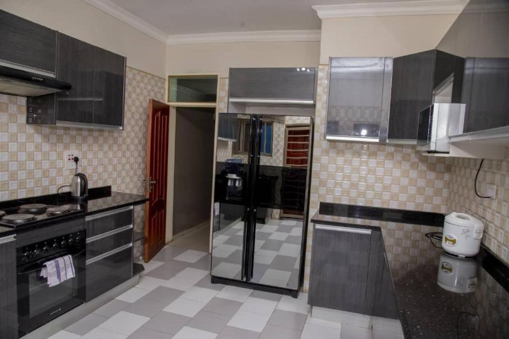 Royal Suites Apartments Lusaka Exterior foto